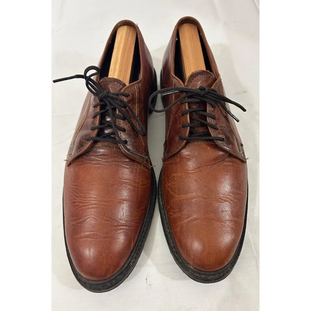 Allen Edmonds solid shoe